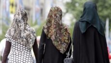 ইসলামে নারীর পর্দা ও শালীনতার নির্দেশনা