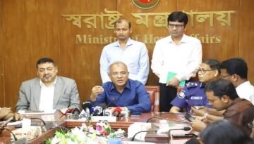 অস্ত্র উদ্ধারে তথ্যদাতাকে নগদ অর্থ পুরস্কার দেয়া হবে : স্বরাষ্ট্র উপদেষ্টা