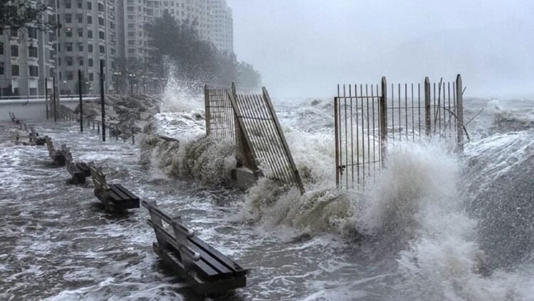 সুপার টাইফুন রাগাসার তাণ্ডবে বিপর্যস্ত তাইওয়ান ও হংকং