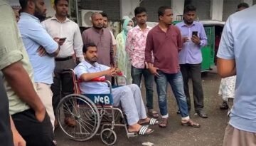 ১৮ দিন চিকিৎসা শেষে হাসপাতাল ছাড়লেন নুরুল হক নুর