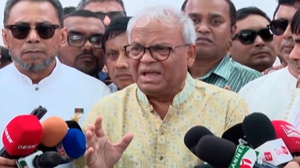 দল অনুগত প্রশাসন দিয়ে সুষ্ঠু নির্বাচন সম্ভব হবে না: রিজভী