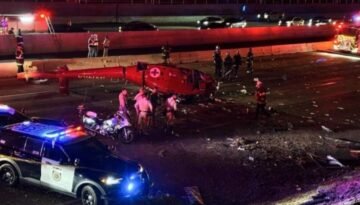 সড়কে আছড়ে পড়ল হেলিকপ্টার